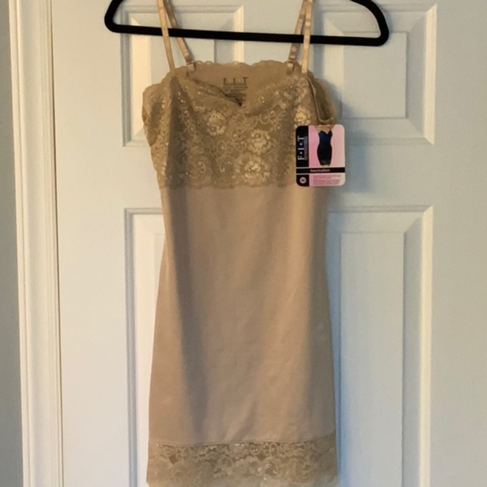 FIT Spandex Shaper, NWT, Lace trim, controls & smooths